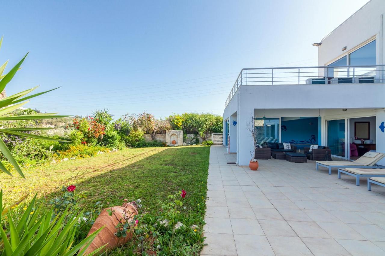 Whiteblue Spa Villa, By Idealstay Experience Heraclión Exterior foto