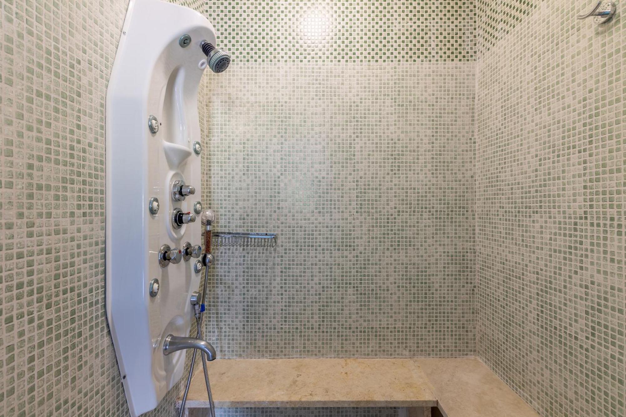Whiteblue Spa Villa, By Idealstay Experience Heraclión Exterior foto
